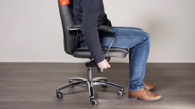 Duo Collection Chefsessel »Thar«, Bezug aus hochwertigem Kunstleder online kaufen | OTTO Duo Collection Chefsessel »Thar«, Bezug aus hochwertigem Kunstleder online kaufen | OTTO